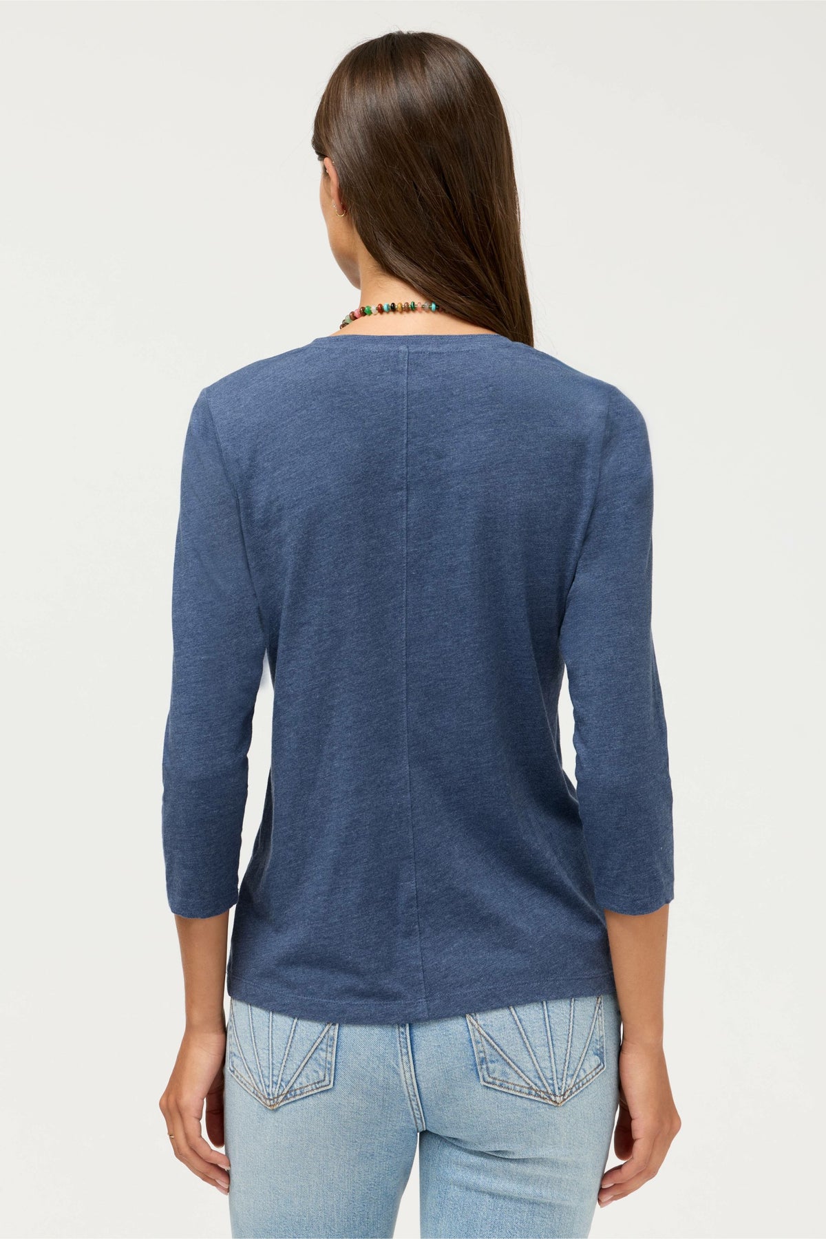 3/4 SLEEVE V-NECK TEE