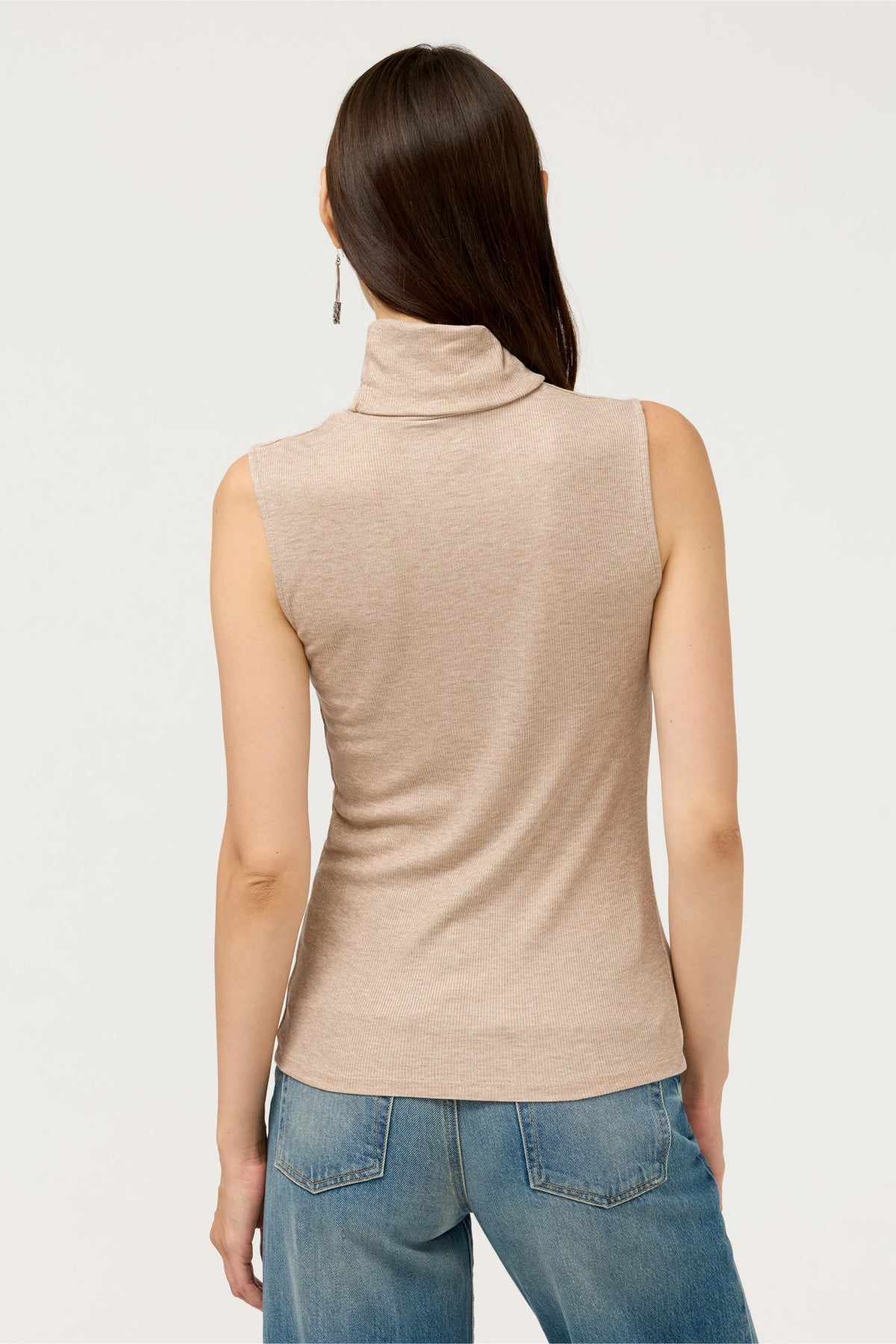 ESSENTIALS SOFT TOUCH METALLIC SLEEVELESS TURTLENECK