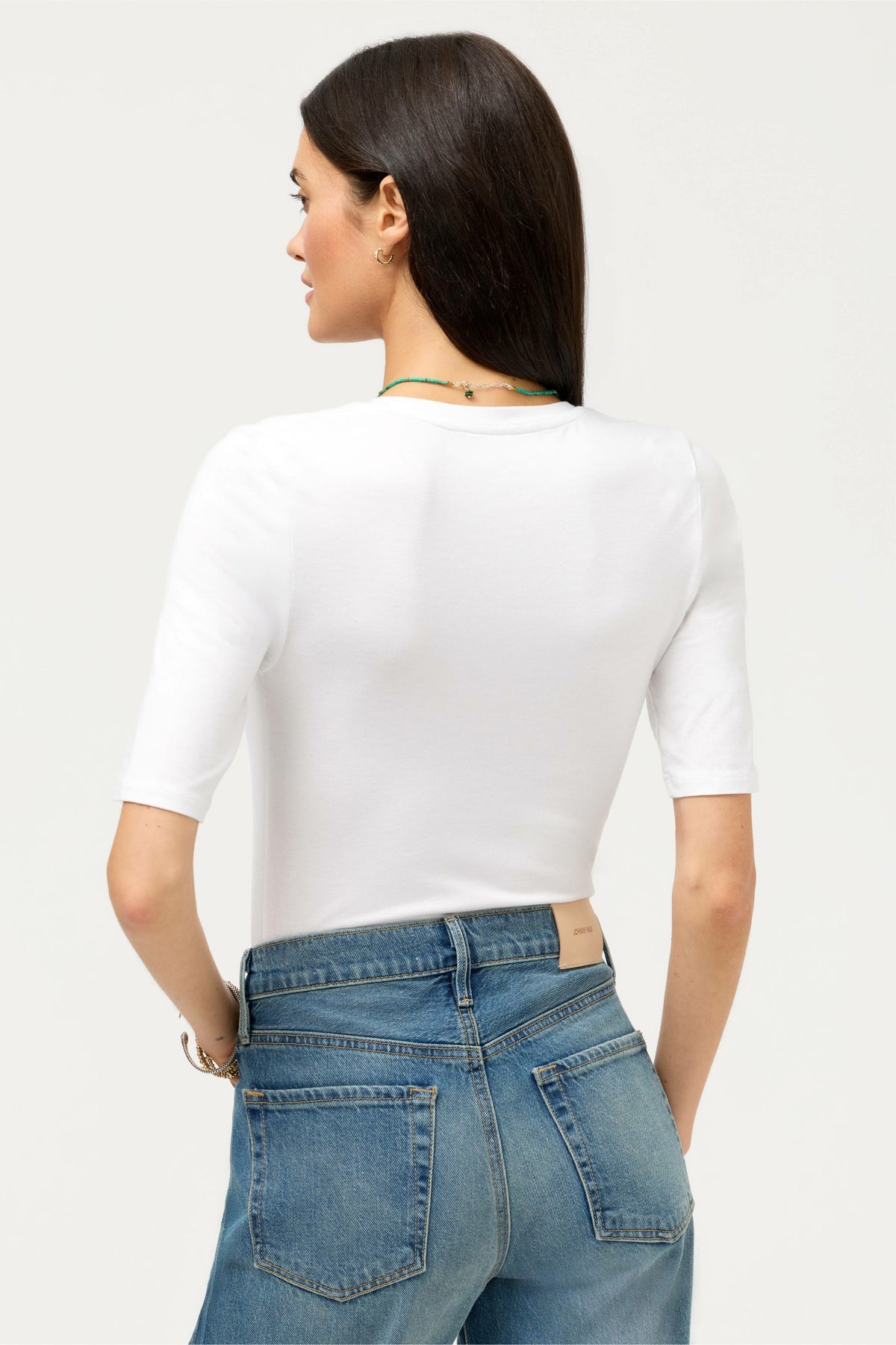 ESSENTIALS ELBOW SLEEVE SCOOP NECK