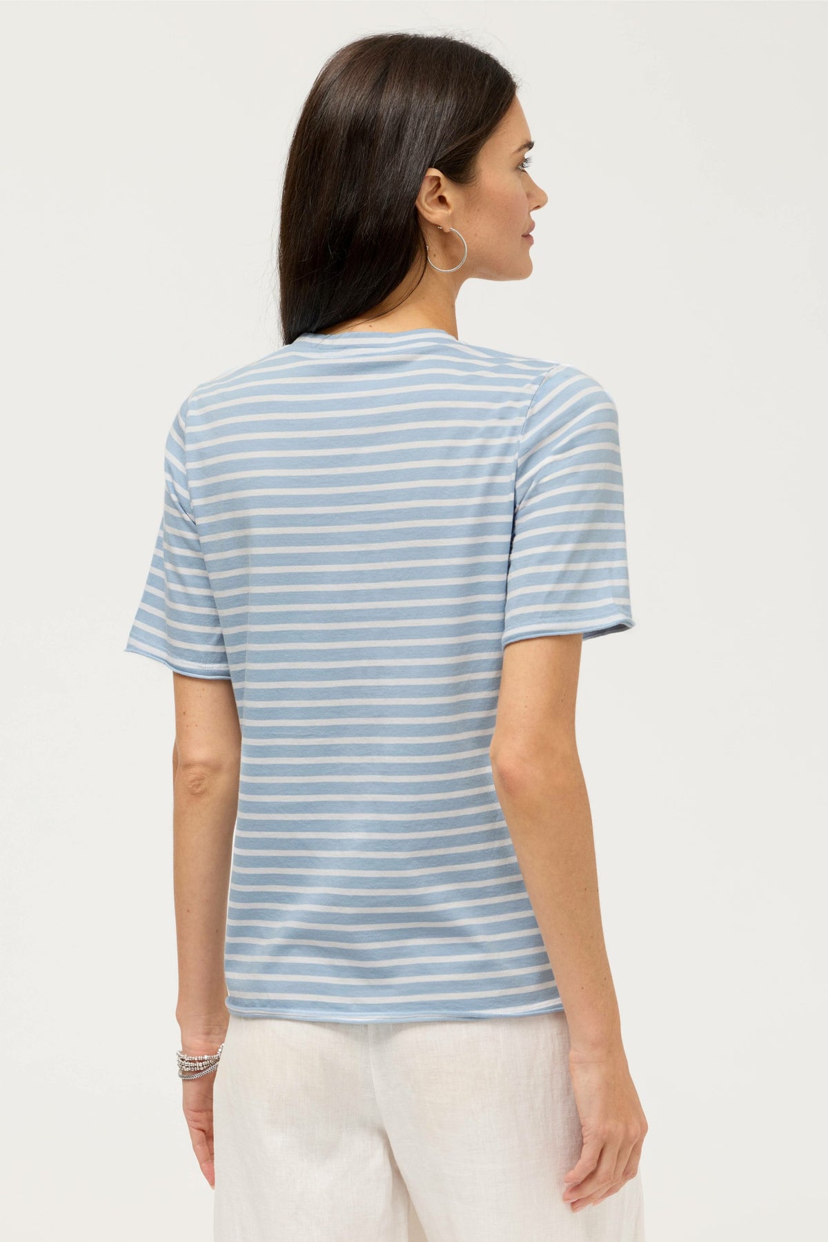 RAW HEM V-NECK TEE