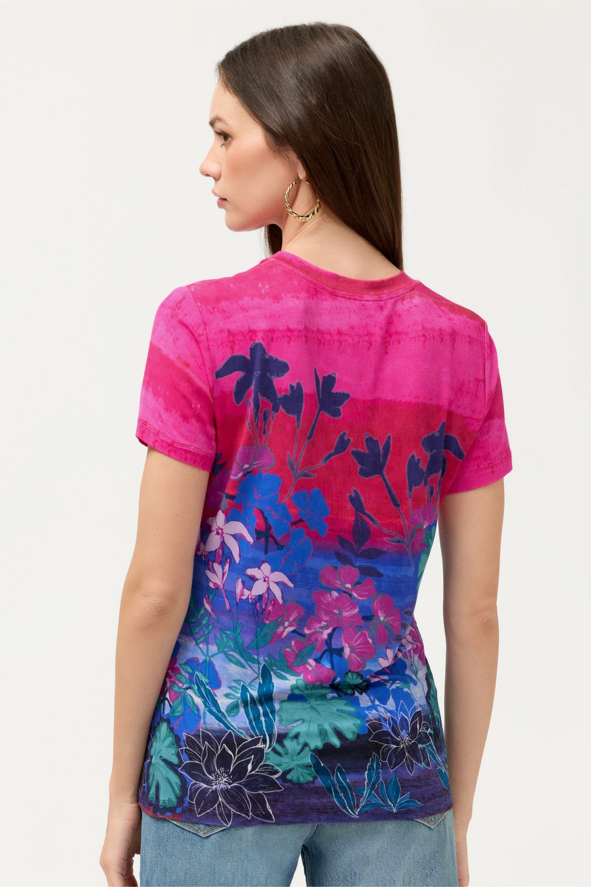 THE JANIE FAVORITE FITTED SHORT SLEEVE TEE