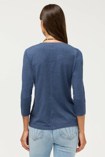 3/4 SLEEVE V-NECK TEE