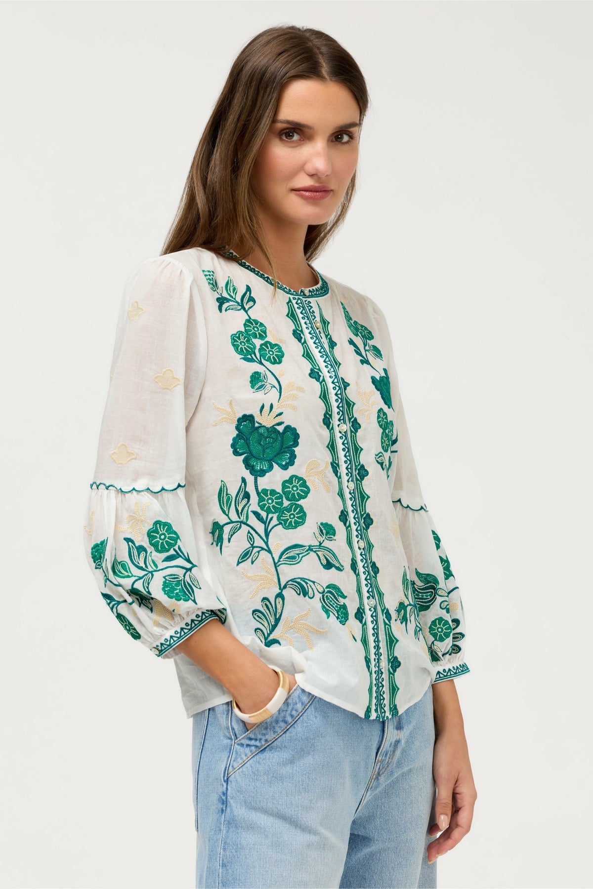 SCALLOP SLEEVE BLOUSE