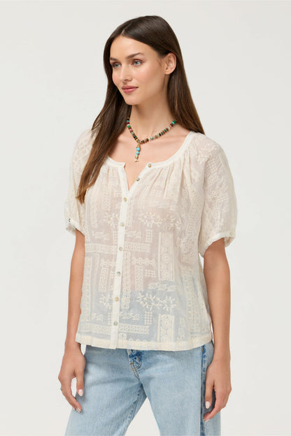 AVAH BUTTON DOWN SHIRT