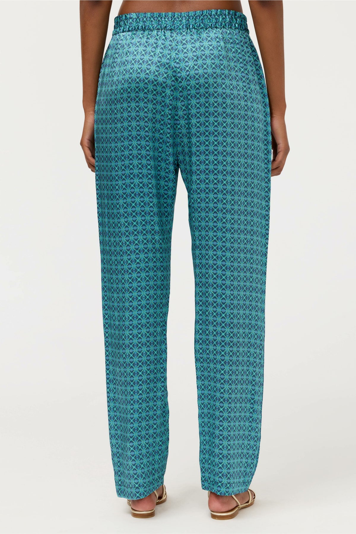 KANNI PANT