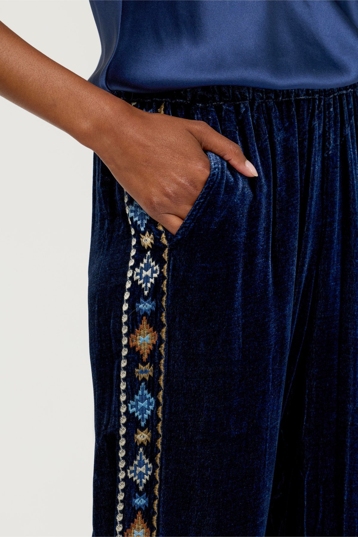 VELVET EVERYDAY PANT