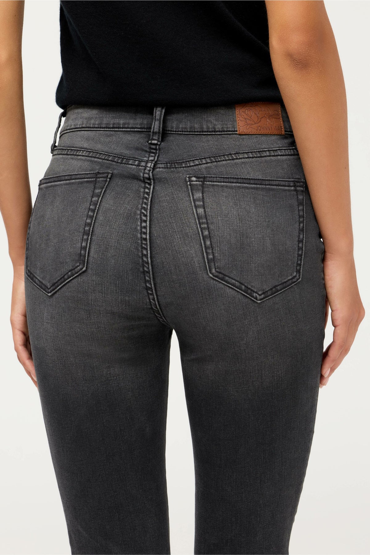 THE CROPPED SKINNY JEAN