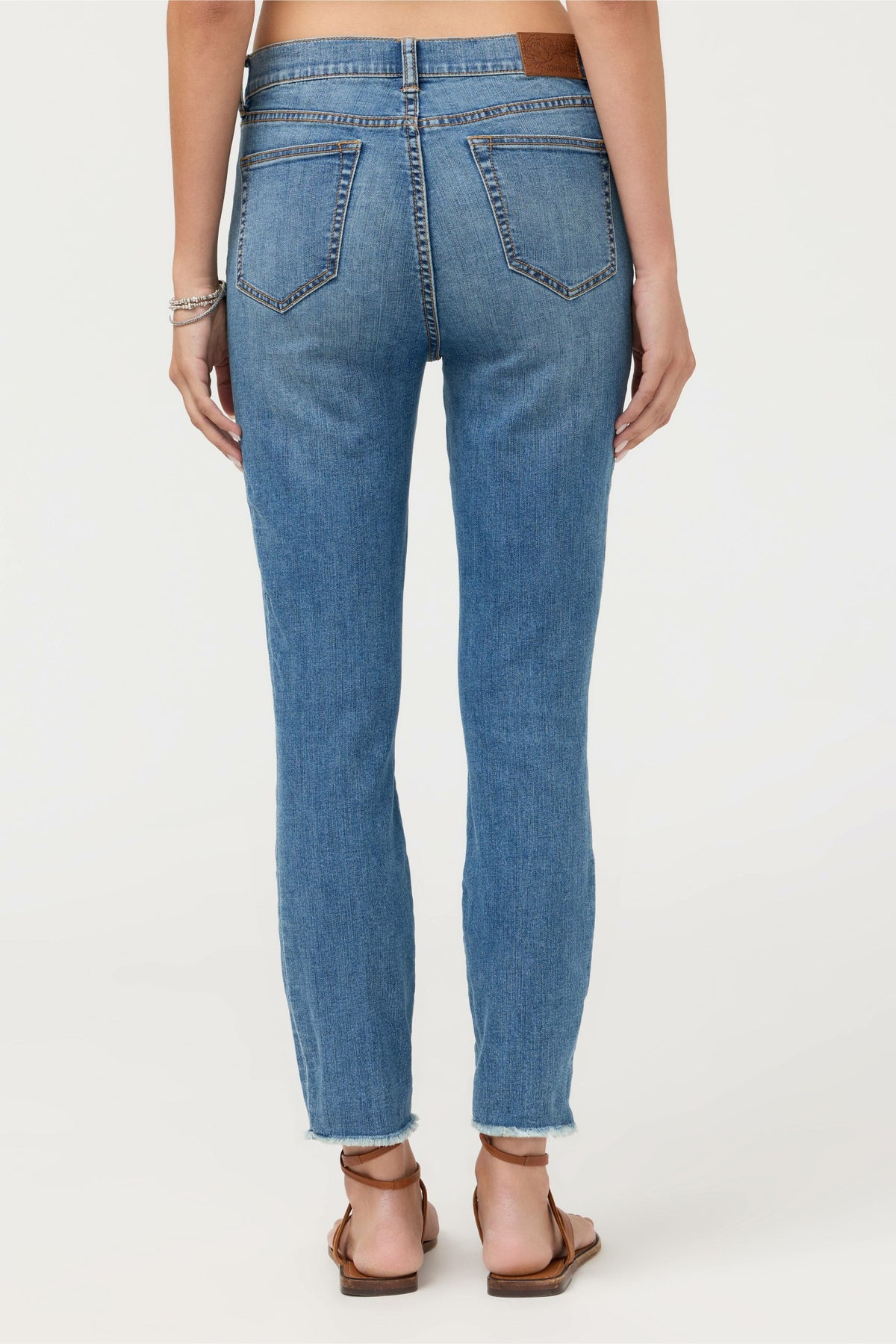 THE CROPPED SKINNY JEAN