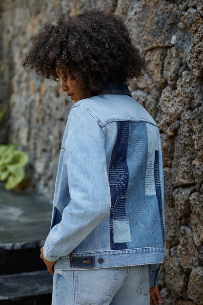 THE CLASSIC DENIM JACKET