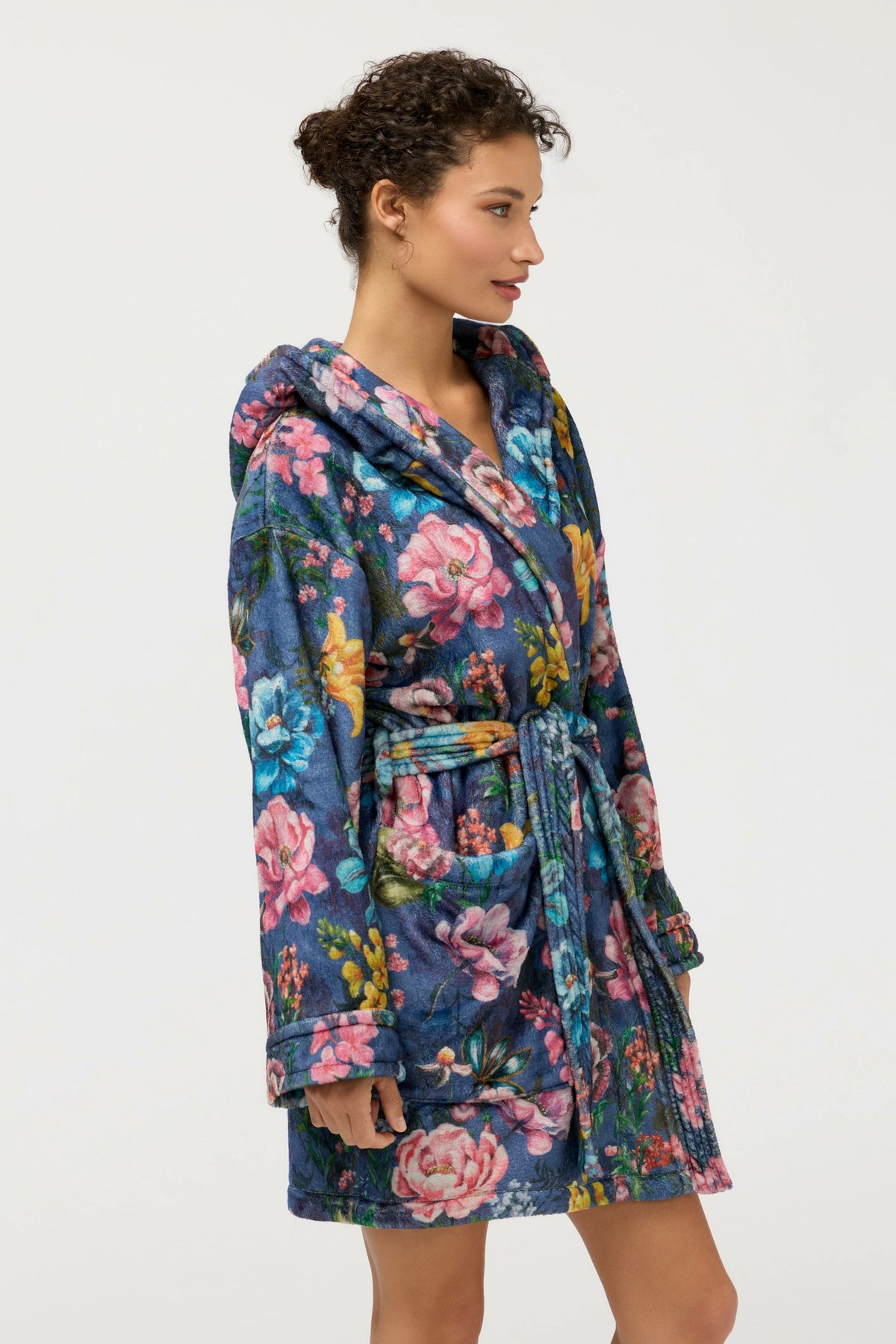 SHORT COZY ROBE