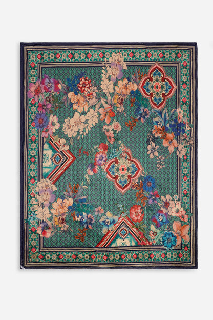Laurel Canyon Cozy Blanket