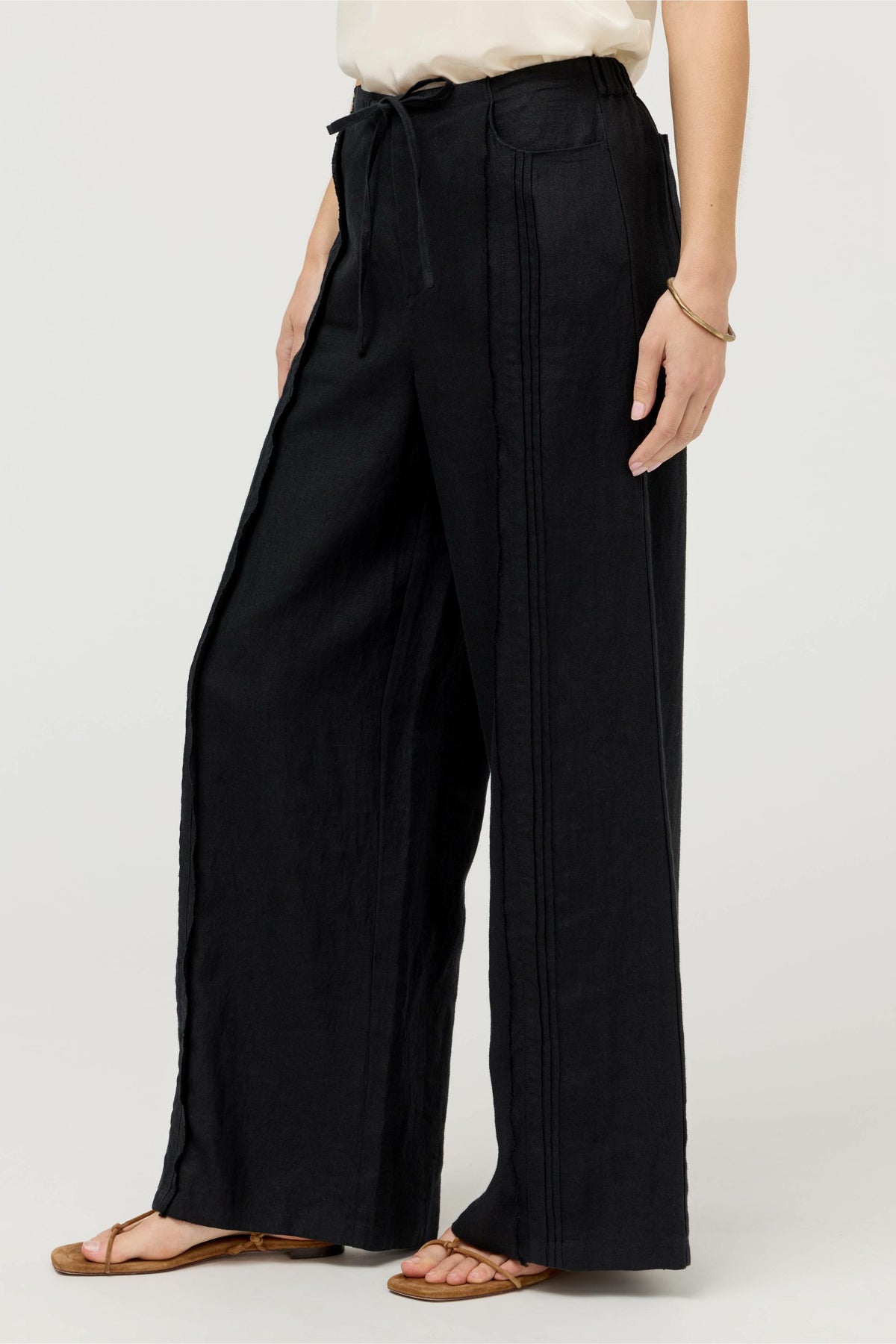 ZULLAH PINTUCK PANT