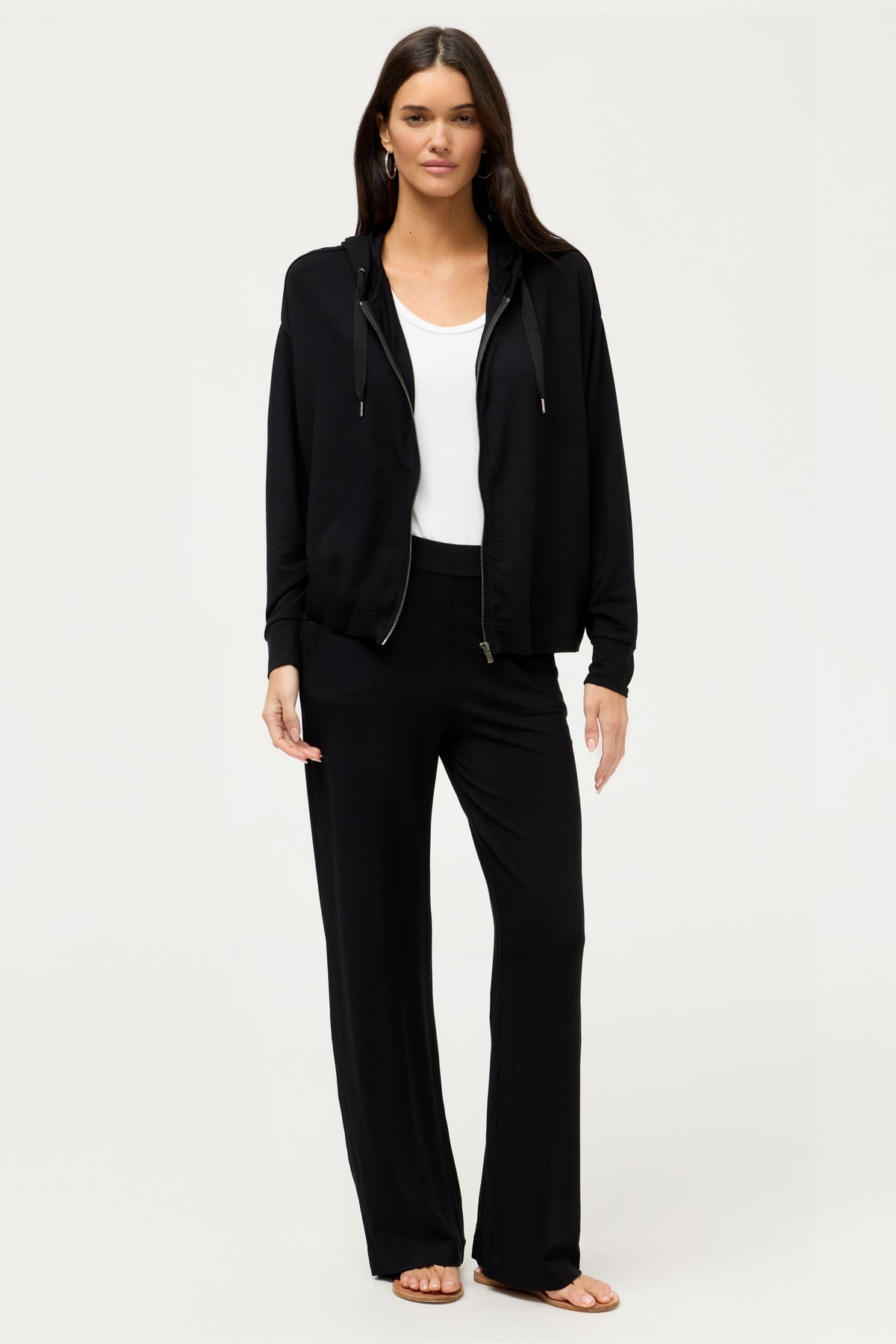 ESSENTIALS WIDE LEG PANT