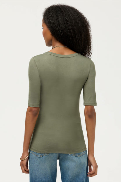 ESSENTIALS ELBOW SLEEVE SCOOP NECK
