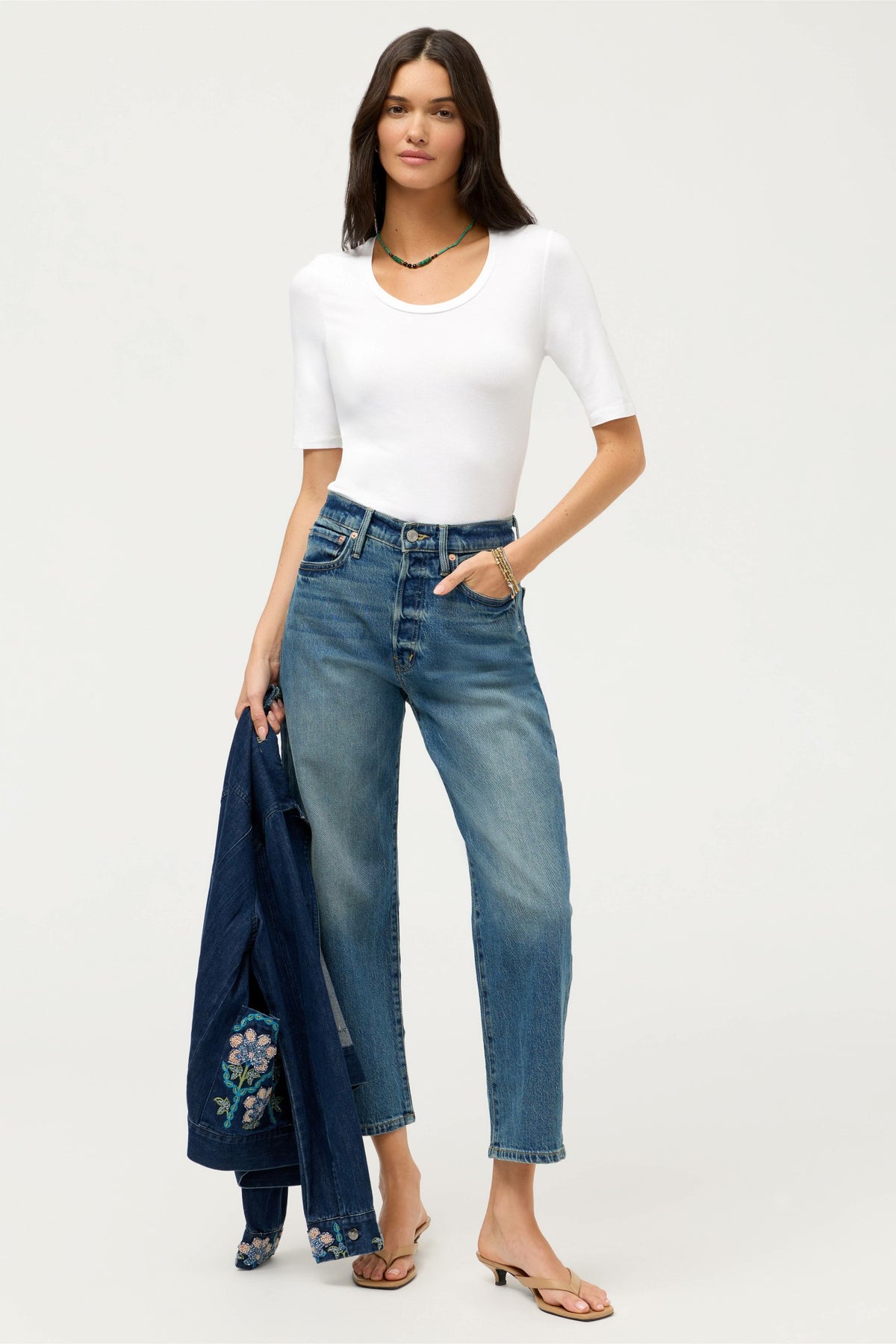 ESSENTIALS ELBOW SLEEVE SCOOP NECK