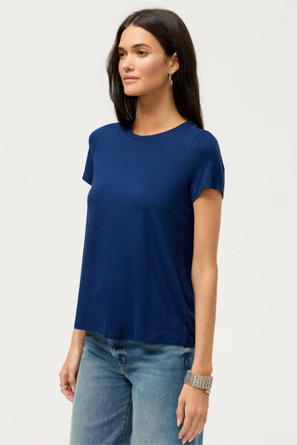 ESSENTIALS SHORT SLEEVE PLEAT BACK CREW NECK