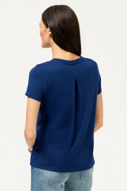 ESSENTIALS SHORT SLEEVE PLEAT BACK CREW NECK