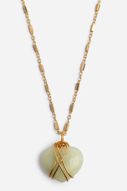 WIRE WRAPPED HEART PENDANT NECKLACE