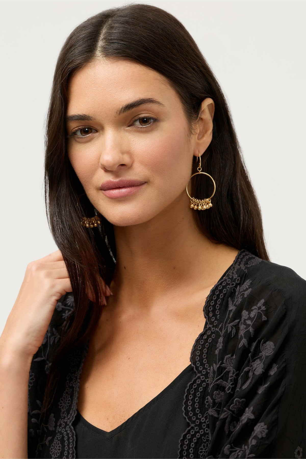 HOOP EARRINGS WITH FLOATING RINGS
