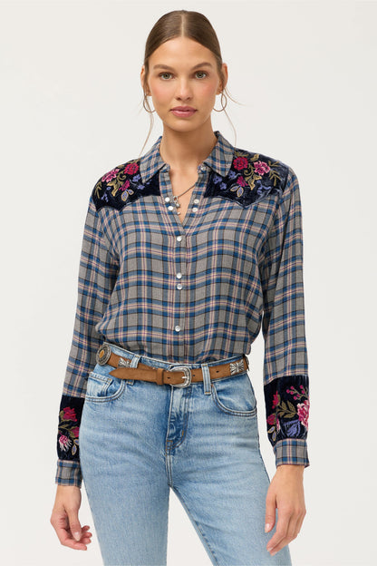 SPILLA ITALIAN SUEDE CONCH BELT