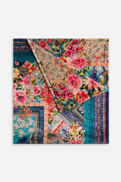 Laurel Canyon Cozy Blanket