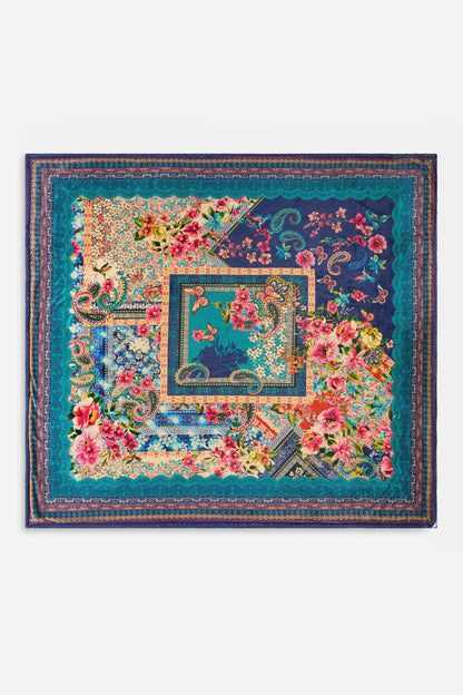 Laurel Canyon Cozy Blanket