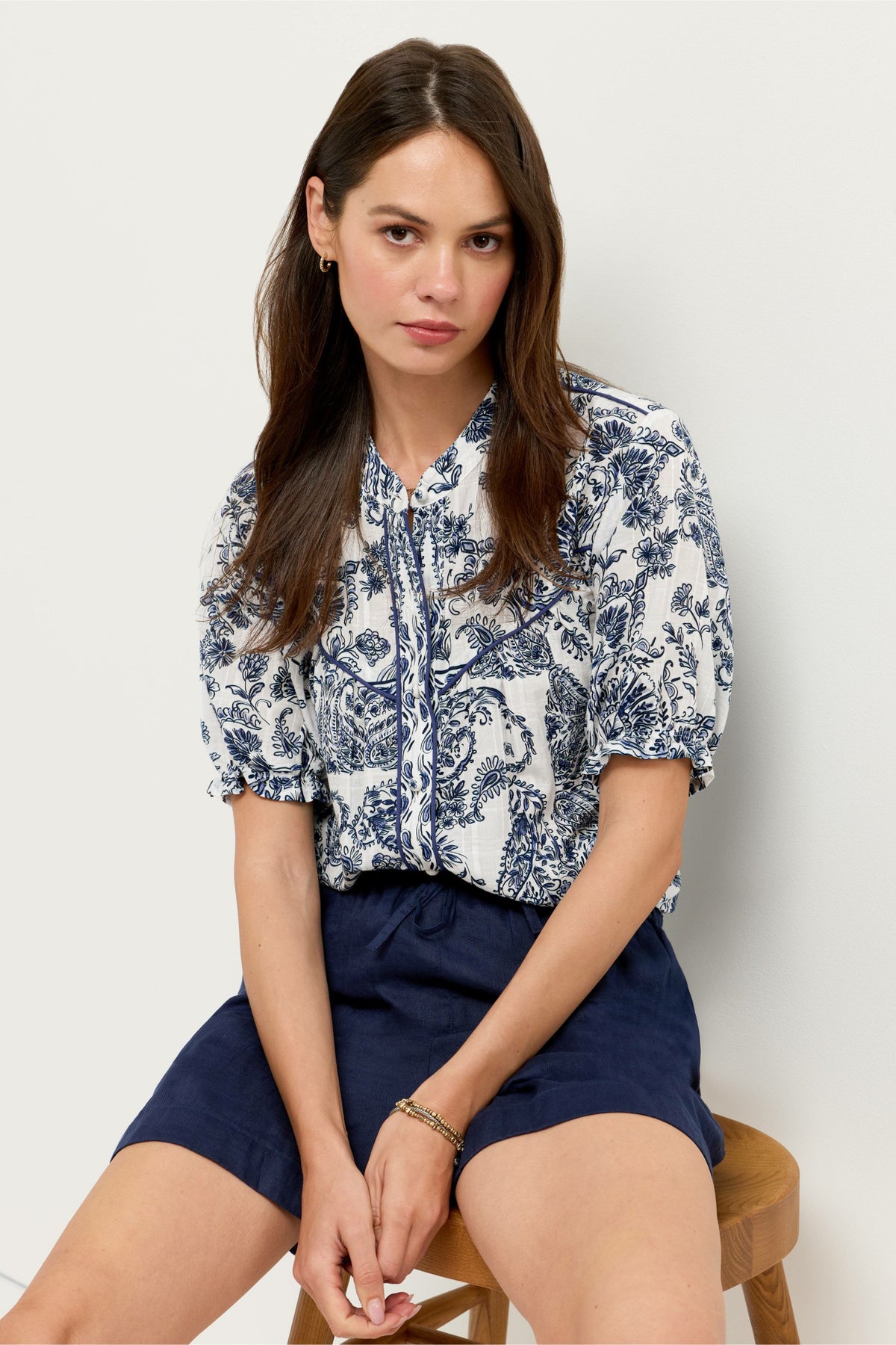 SHORT SLEEVE WESTERN SHIRRED YOKE BLOUSE
