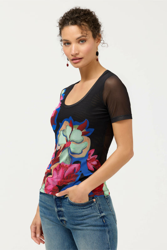 SHORT SLEEVE SCOOP NECK MESH TEE