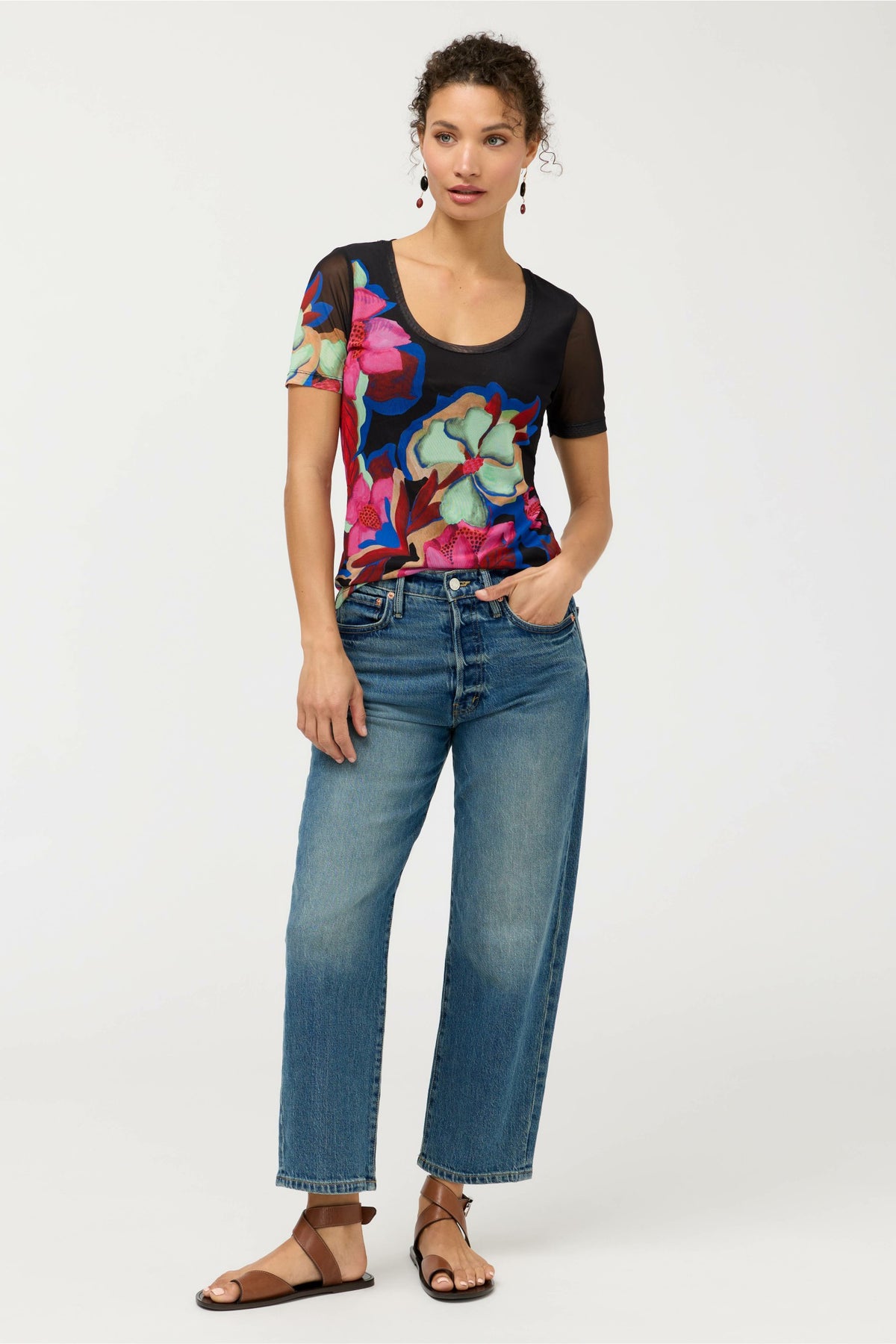 SHORT SLEEVE SCOOP NECK MESH TEE