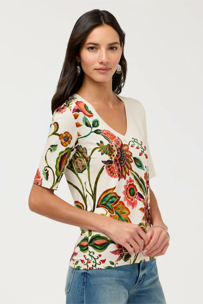 THE JANIE FAVORITE FITTED V-NECK ELBOW SLEEVE TEE