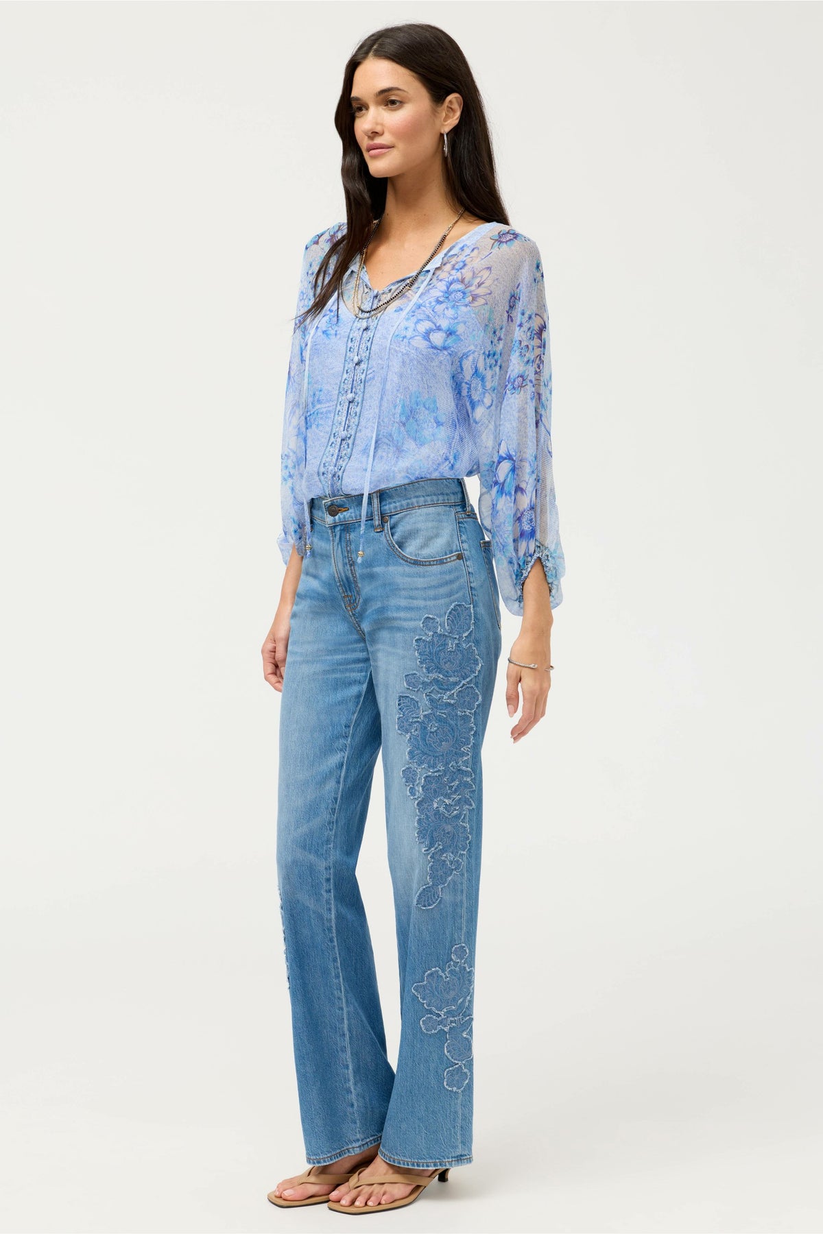 THE STRAIGHT LEG JEAN