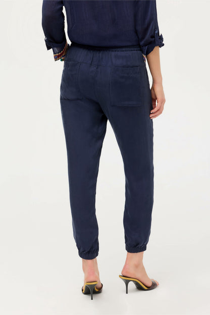 Alice Jogger