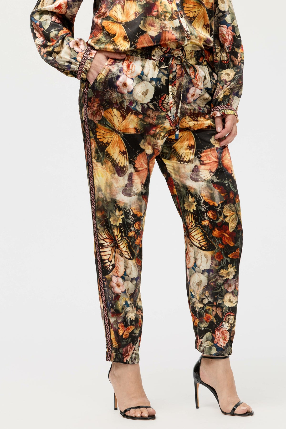 GENORA JOGGER
