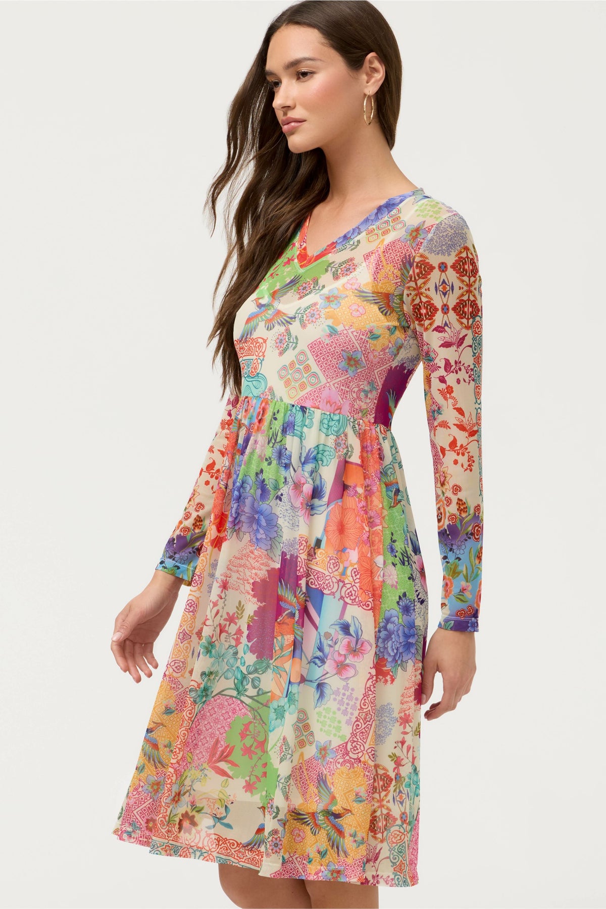LONG SLEEVE V-NECK MESH SINGLE TIER DRESS