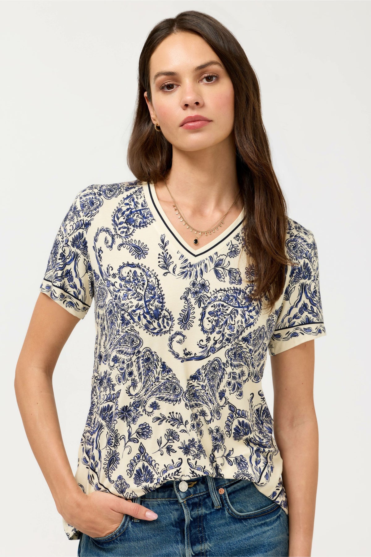 The Janie Favorite Short Sleeve V-Neck Swing Tee