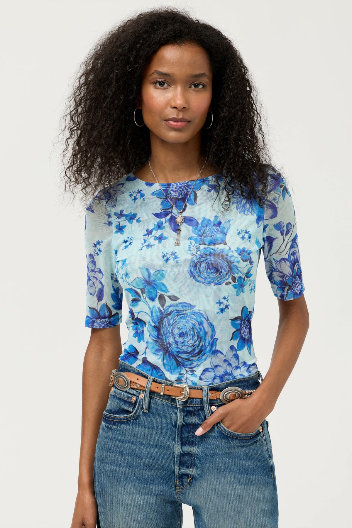 ELBOW SLEEVE BOAT NECK MESH TOP