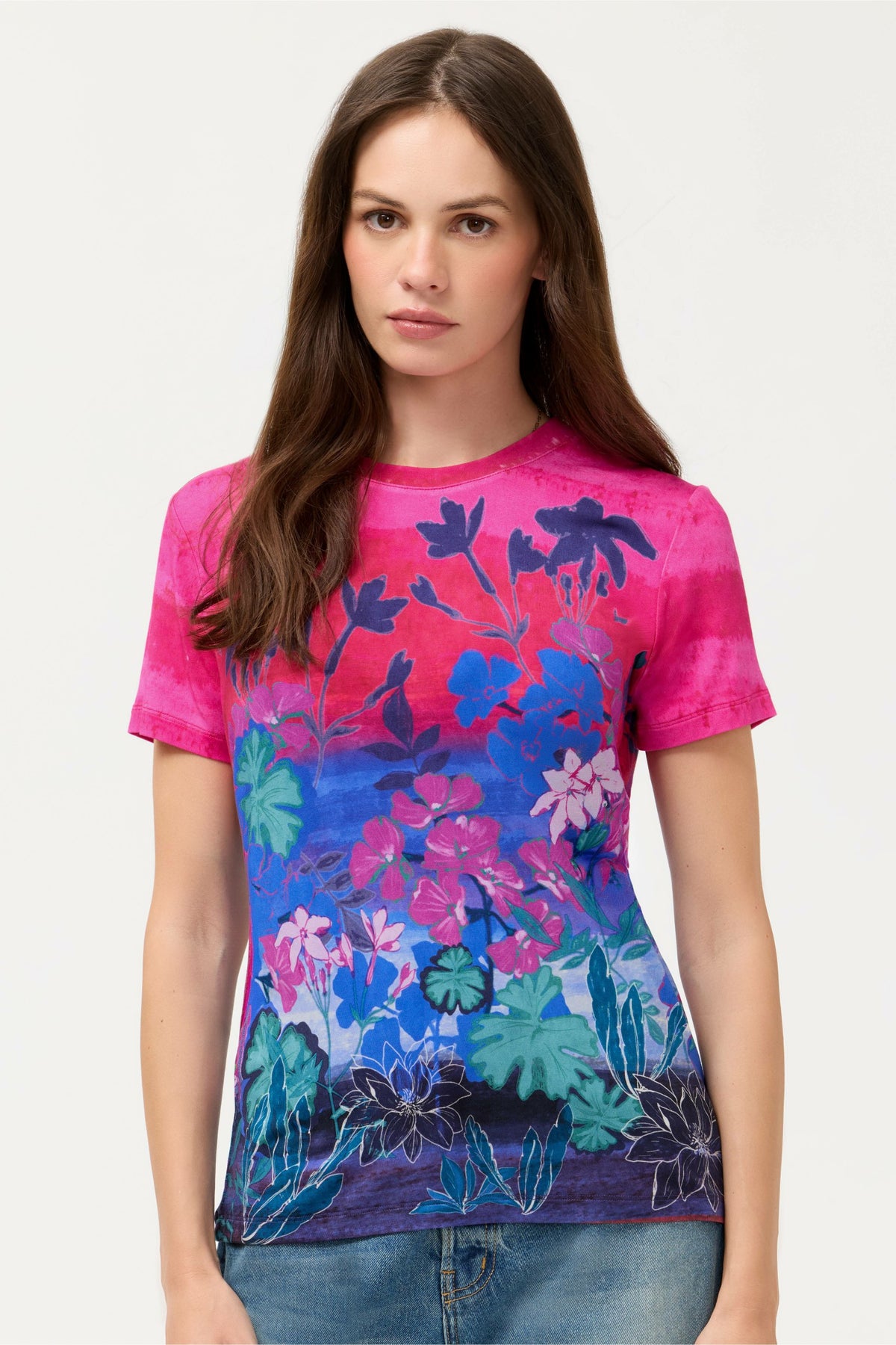 THE JANIE FAVORITE FITTED SHORT SLEEVE TEE