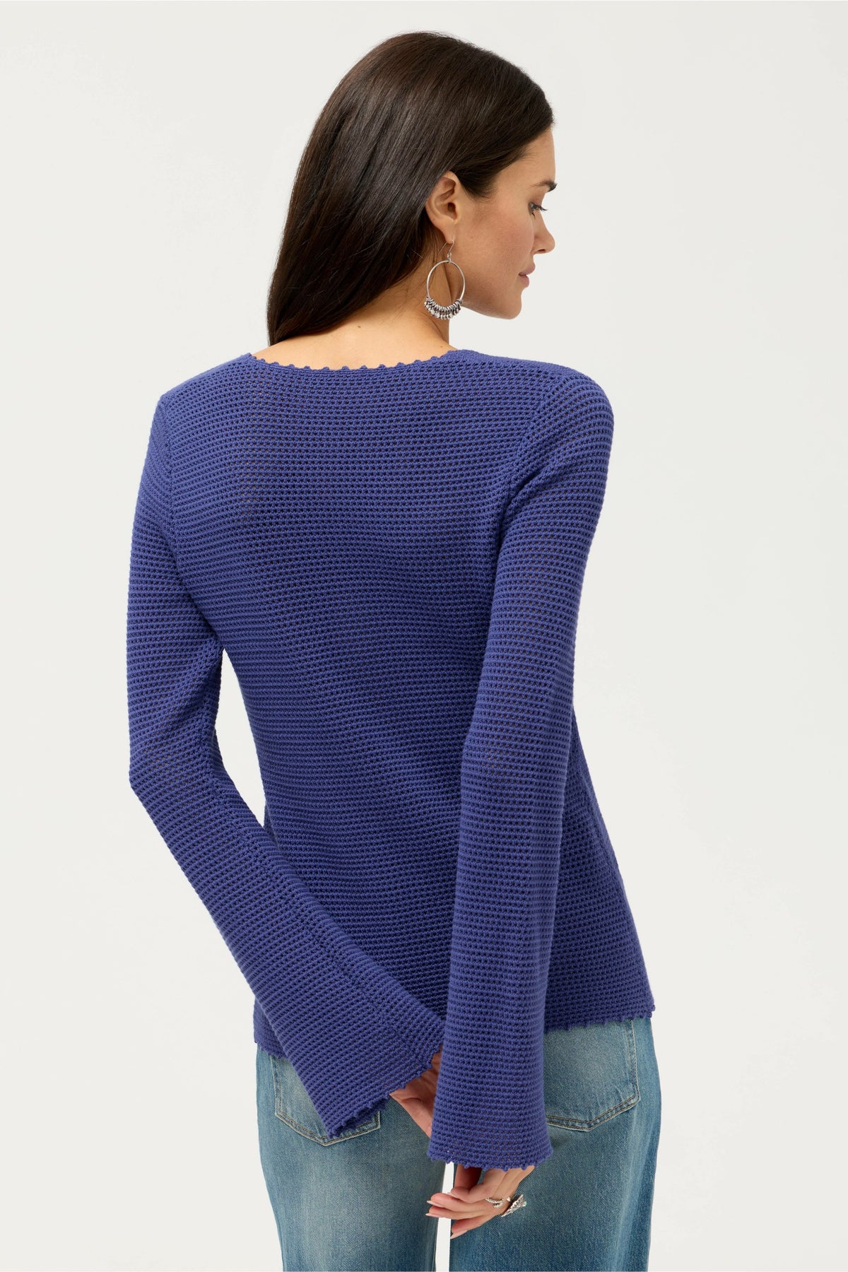 THE KEYHOLE PULLOVER