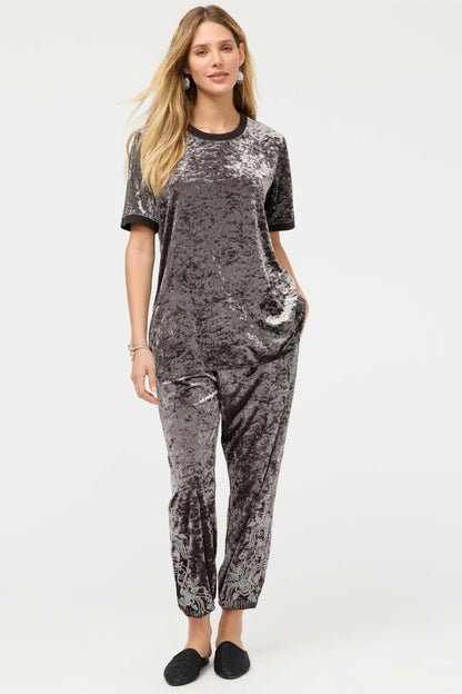 THE VELVET TEE