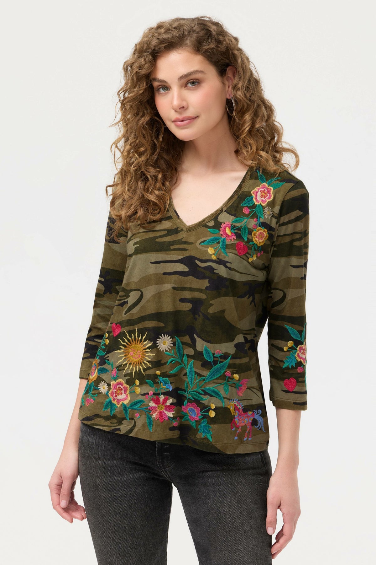 3/4 SLEEVE TRAPUNTO V-NECK TEE