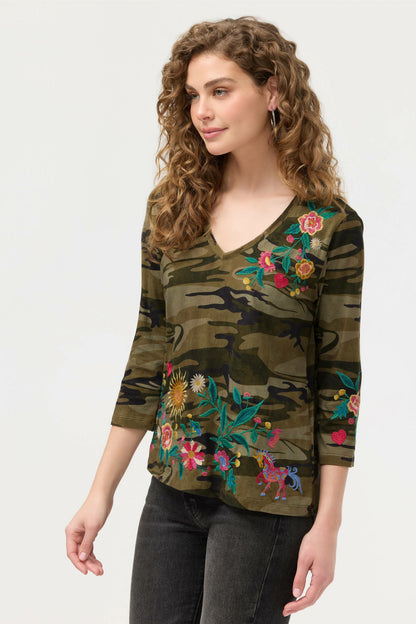 3/4 SLEEVE TRAPUNTO V-NECK TEE