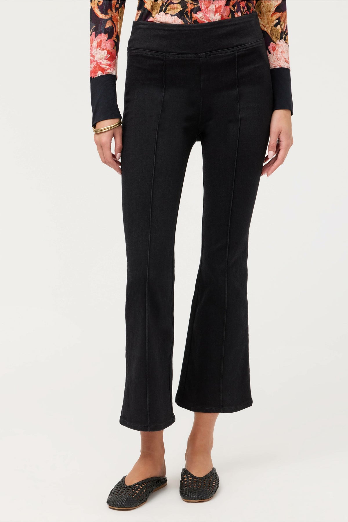 THE PULL ON PINTUCK JEAN