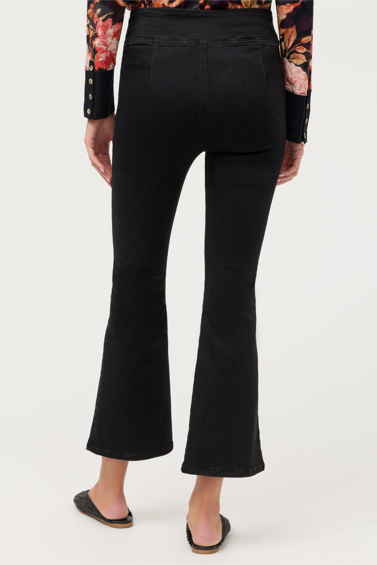 THE PULL ON PINTUCK JEAN