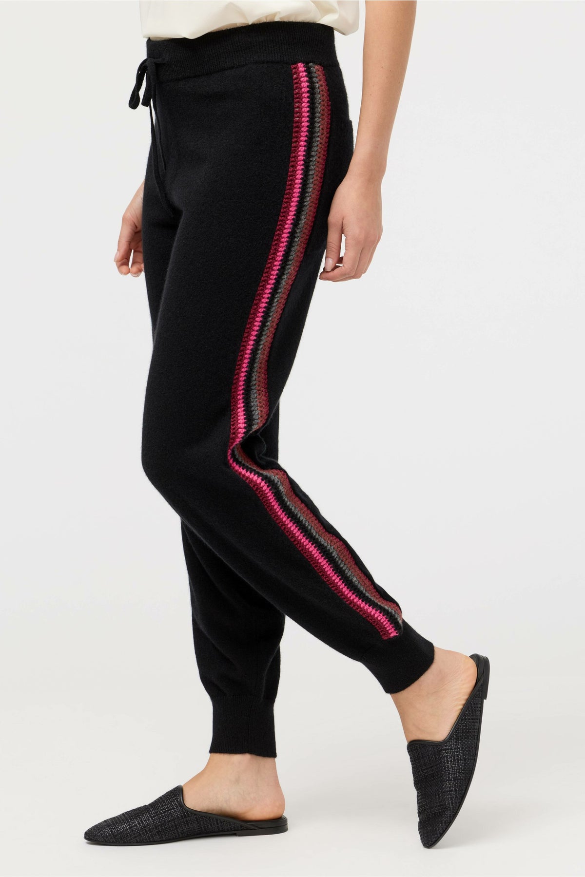 THE CROCHET JOGGER