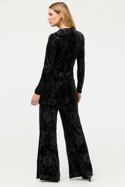 EMBOSSED STRETCH VELVET WIDE LEG PANT