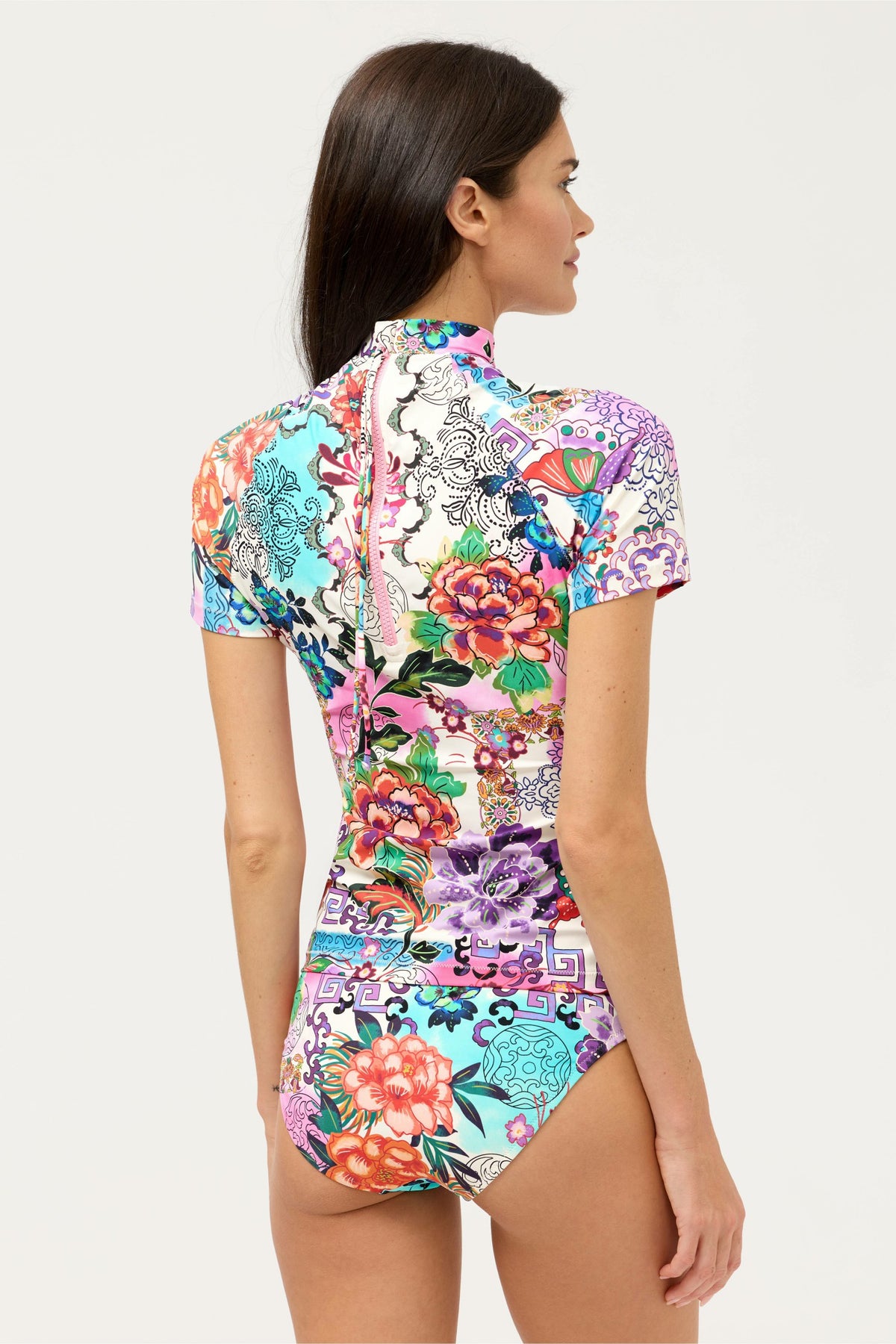 ROSEUM SHORT SLEEVE SURF SHIRT