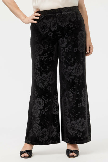 EMBOSSED STRETCH VELVET WIDE LEG PANT